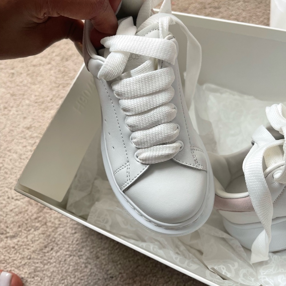 Alexander McQueen in great condition only worn 2x